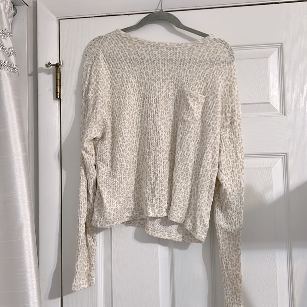 Knit crew neck sweater